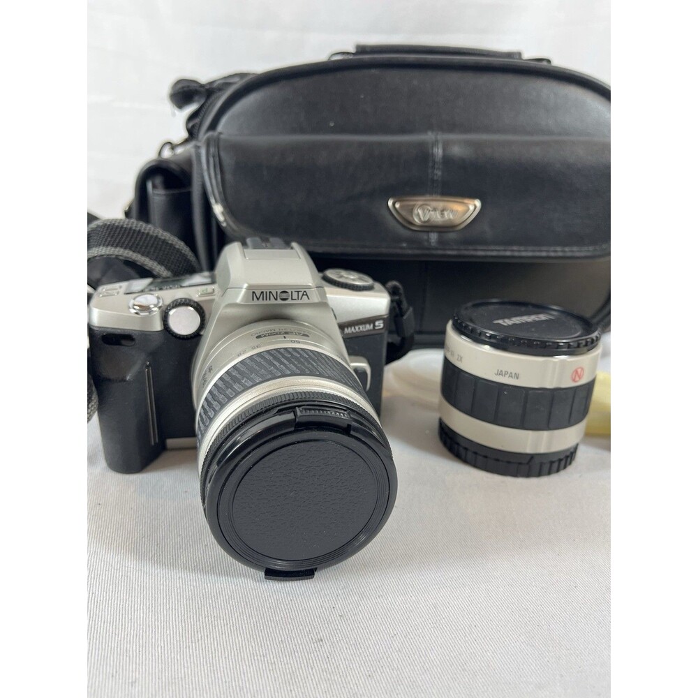 Minolta Maxxum 5 35mm Film SLR Camera Bundle w/ Tamron Tele-Converter & Bag